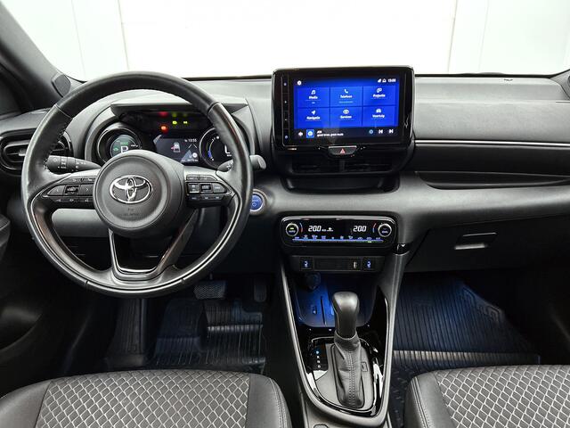 Toyota YARIS 1.5 Hybrid Style | Lederen bekleding | Stoel en stuurverwarming | Achteruitrijcamera | Draadloos opladen |