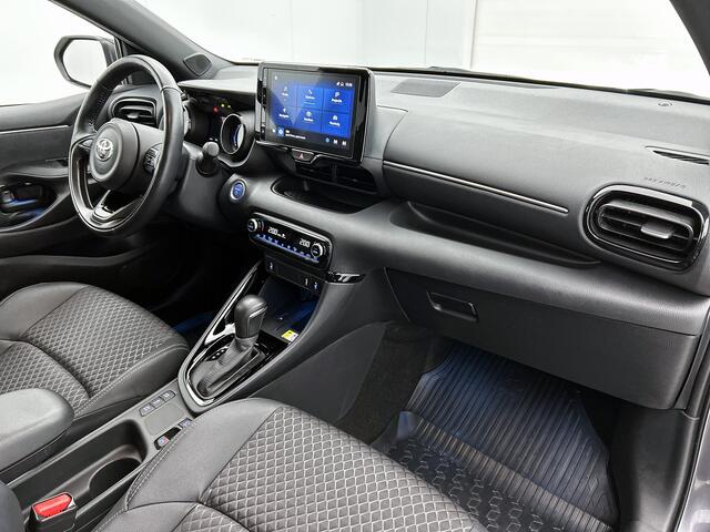 Toyota YARIS 1.5 Hybrid Style | Lederen bekleding | Stoel en stuurverwarming | Achteruitrijcamera | Draadloos opladen |