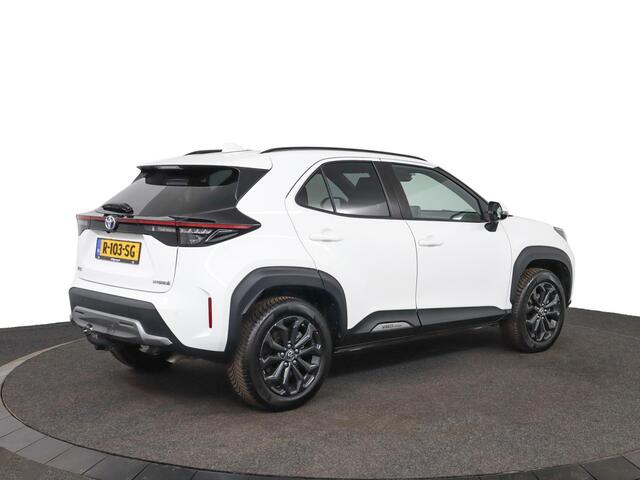 Toyota YARIS Cross 1.5 Hybrid Explore | Parkeer sensoren | Stoelverwarming | Trekhaak |