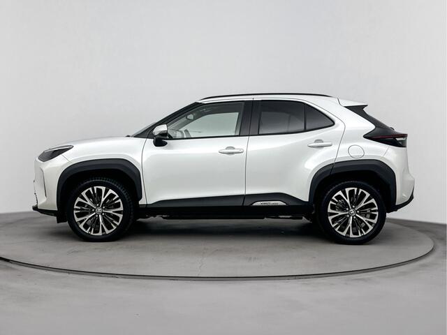 Toyota YARIS Cross 1.5 Hybrid Executive | Stoelverwarming | Head-Up Display | Lichtmetalen Velgen | NL-Auto |