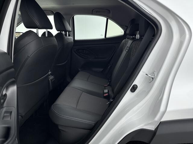 Toyota YARIS Cross 1.5 Hybrid Executive | Stoelverwarming | Head-Up Display | Lichtmetalen Velgen | NL-Auto |