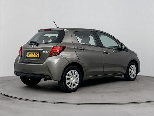 Toyota YARIS 1.3 VVT-i Aspiration Dealeronderhouden | 5-Drs | 6-Versnellingen | Parkeercamera | Cruise Control |