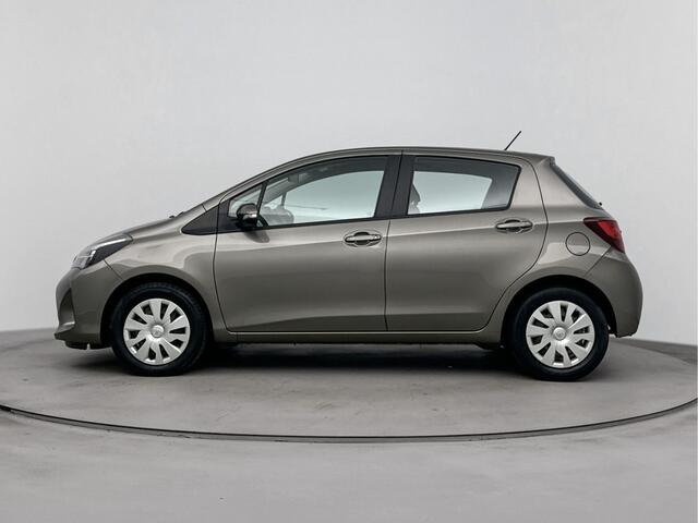 Toyota YARIS 1.3 VVT-i Aspiration Dealeronderhouden | 5-Drs | 6-Versnellingen | Parkeercamera | Cruise Control |