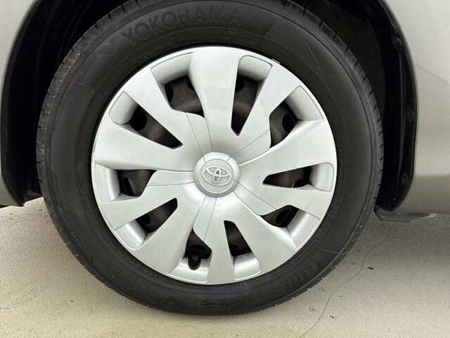 Toyota YARIS 1.3 VVT-i Aspiration Dealeronderhouden | 5-Drs | 6-Versnellingen | Parkeercamera | Cruise Control |