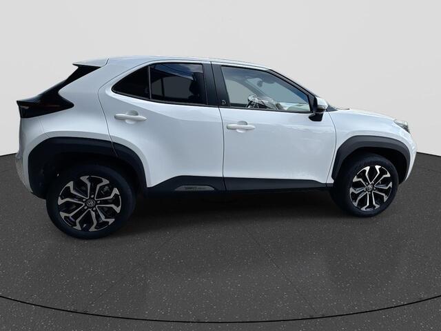 Toyota YARIS Cross 1.5 Hybrid Dynamic | Comfort pack | Rijklaar | Blindspot | Sensoren