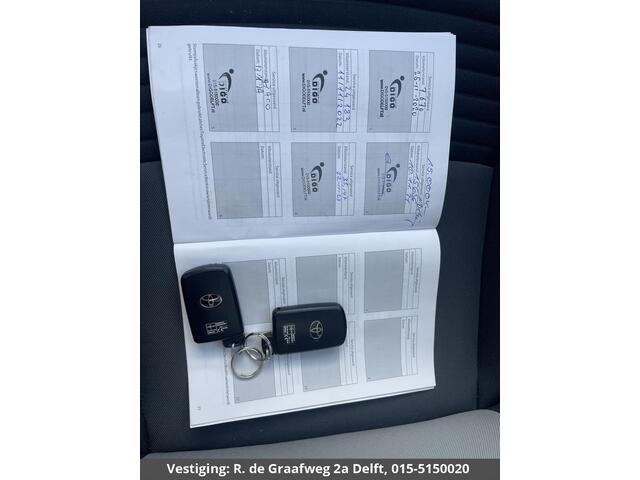 Toyota YARIS 1.5 Hybrid Dynamic | Trekhaak | Apple Carplay & AndroidAUTO | Dealer onderhouden | 1E eigenaar