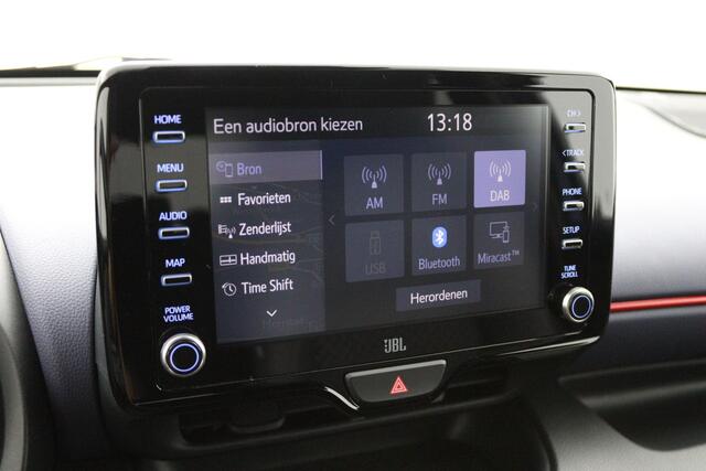 Toyota YARIS 1.5 Hybrid Executive Sport | Leder - Stoffen bekleding | JBL | Navigatie | Dodehoek sensor |