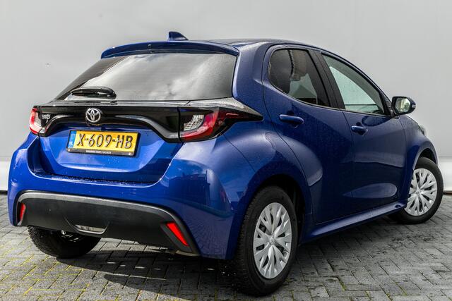 Toyota YARIS 1.0 VVT-i Active RIJKLAAR INCL;GARANTIE | Climat | DAB Radio | | Cruise control | 5 DRS | Led Verl |