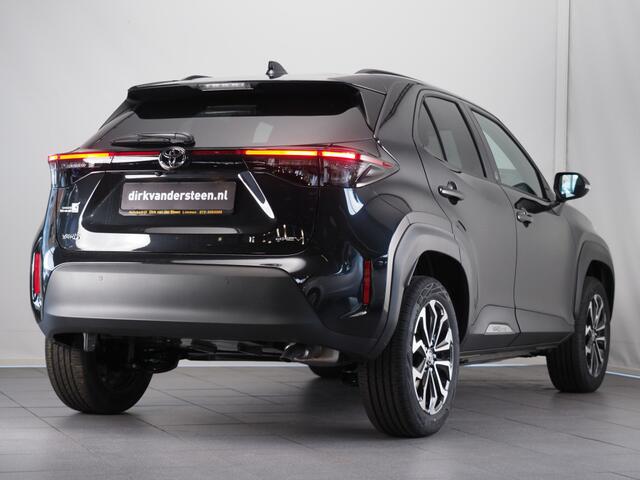 Toyota YARIS Cross 1.5 Hybrid 130 Executive/ Teamplayer | Dodehoekdetectie | Parkeersensoren Voor en Achter | Stuurwiel- En Stoelverwarming | Botsherkenning | Grootlichtassistent