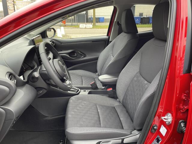 Toyota YARIS 1.5 Hybrid 115 Dynamic **COMFORT PACK/ NIEUWE AUTO/ DIRECT LEVERBAAR**