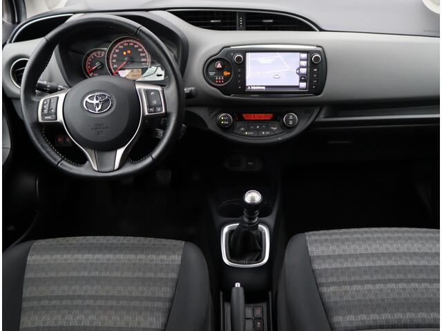 Toyota YARIS 1.3 VVT-i Trend | BOVAG-garantie | Navigatie | Camera |