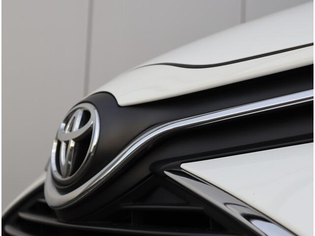 Toyota YARIS 1.3 VVT-i Trend | BOVAG-garantie | Navigatie | Camera |