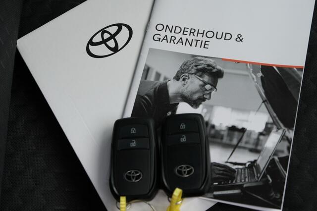 Toyota YARIS 1.5 Hybrid 115PK First Edition Automaat | Apple carplay / Androi