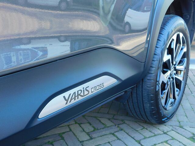 Toyota YARIS Cross 1.5 Hybrid Dynamic | Stoel en stuurverwarming | PDC
