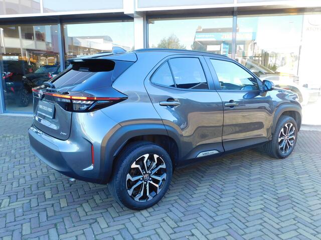 Toyota YARIS Cross 1.5 Hybrid Dynamic | Stoel en stuurverwarming | PDC