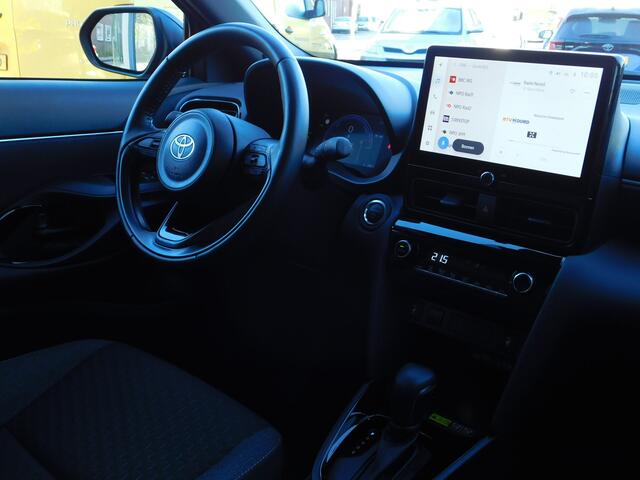 Toyota YARIS Cross 1.5 Hybrid Dynamic | Stoel en stuurverwarming | PDC