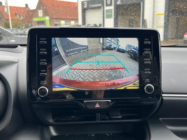 Toyota YARIS 1.5 HYBRID LOUNGE EDITION BI-TONE LED/CARPLAY/HALF LEDER/ACC-CRUISE