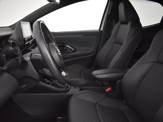 Toyota YARIS 1.5 Hyb. Launch Edition limited | Trekhaak | Stoelverwarming