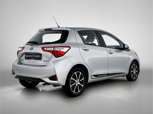 Toyota YARIS 1.5 Hybrid Dynamic | Achteruitrijcamera | Lichtmetalen velgen |