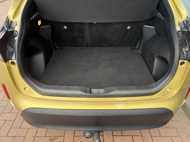 Toyota YARIS Cross 1.5 Hybrid Dynamic TREKHAAK/KEYLESS/CAMERA/NAVI/CARPLAY/PDC/17INCH