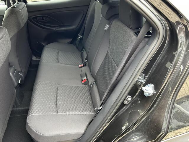 Toyota YARIS Cross 1.5 Hybrid 130 Dynamic | Rijklaar | Stoel en stuurverwarming | Parkeersensoren