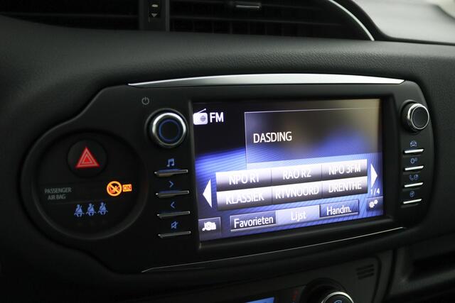 Toyota YARIS 1.5 Hybrid Design | Navigatie | Cruise control | Keyless entry en start |