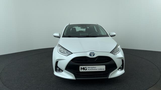 Toyota YARIS 1.5 Hybrid Dynamic | P.cam | LED | Navi