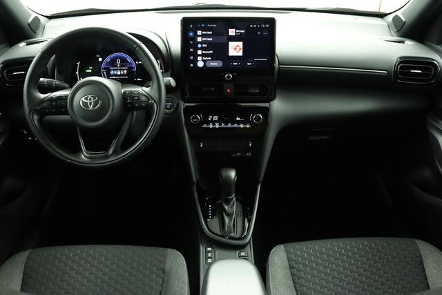 Toyota YARIS Cross 1.5 Hybrid 115 First Edition | Adaptive Cruise Control | Apple Carplay | Android Auto | Achteruitrijcamera | Stoelverwarming | Stuurverwarming |