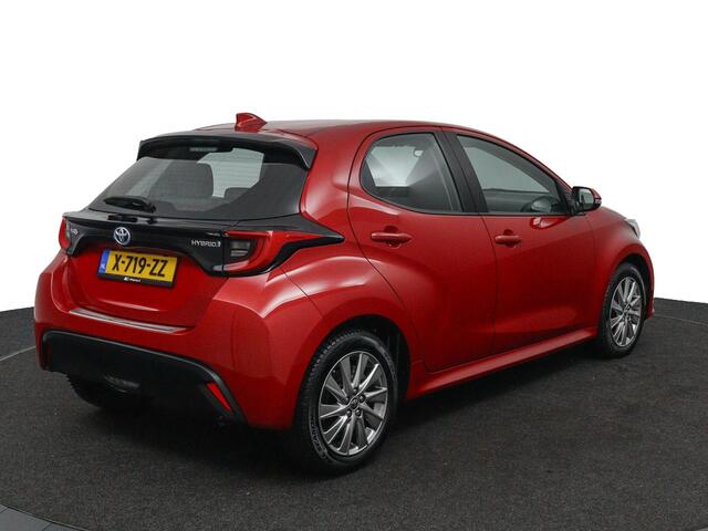 Toyota YARIS 1.5 Hybrid Dynamic | Stuur en Stoelverwarming | Led verlichting | Apple Carplay | Android Auto |