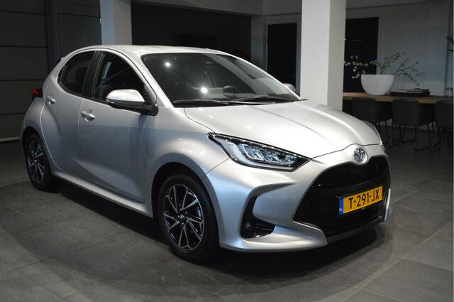 Toyota YARIS 1.5 VVT-i Dynamic airco camera keyless carplay 16 inch !!