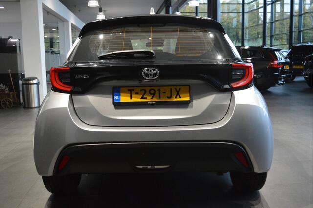 Toyota YARIS 1.5 VVT-i Dynamic airco camera keyless carplay 16 inch !!