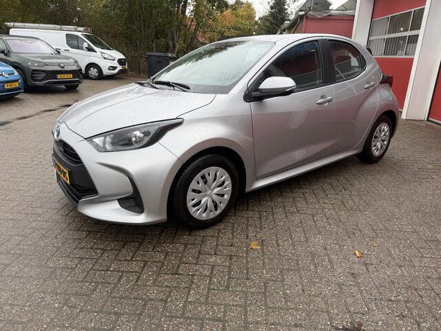Toyota YARIS 1.5 93 PK | Hybrid Active | 5-drs | Navigatie |