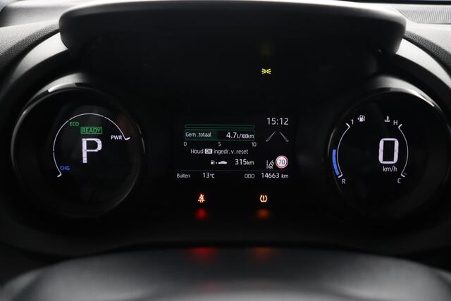Toyota YARIS 1.5 Hybrid Executive | Parkeer sensoren | Navigatie | Stoelverwarming |