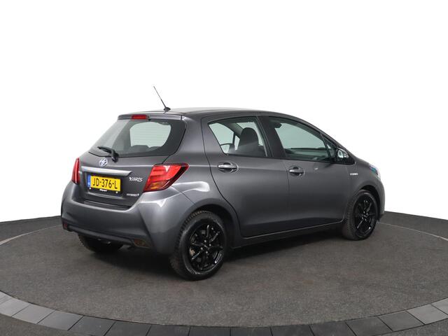 Toyota YARIS 1.5 Hybrid Trend | Lichtmetalen velgen | Parkeer camera | Navigatie |