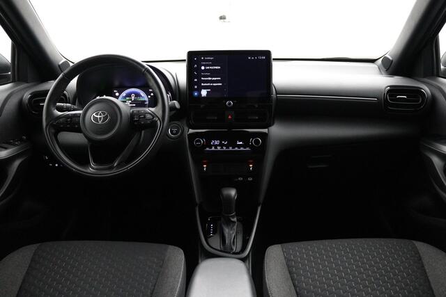 Toyota YARIS Cross 1.5 Hybrid 115 First Edition | Comfort pack | Stuur en stoel verwarming | Parkeersensoren |