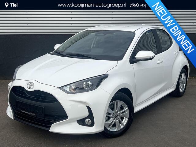 Toyota YARIS 1.5 Hybrid 115 Comfort Snel leverbaar! Meerdere kleuren snel leverbaar! incl. geldende premies. Bel: 0344-611400 voor de mogelijkheden