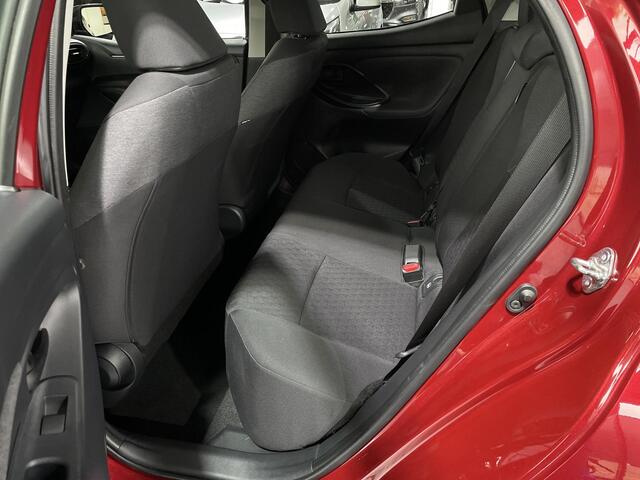 Toyota YARIS 1.5 VVT-i DYNAMIC / LED / CRUISE / CARPLAY / RIJKLAAR