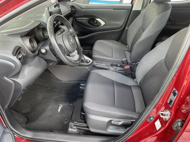 Toyota YARIS 1.5 VVT-i DYNAMIC / LED / CRUISE / CARPLAY / RIJKLAAR