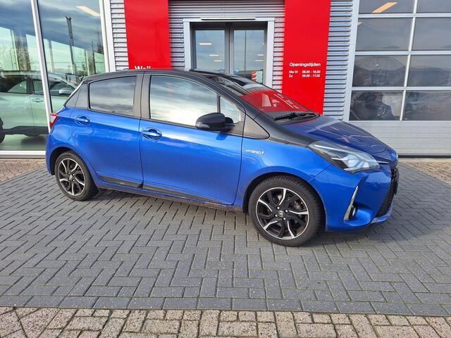 Toyota YARIS 1.5 Hybrid Bi-Tone met fietsendragerhouder