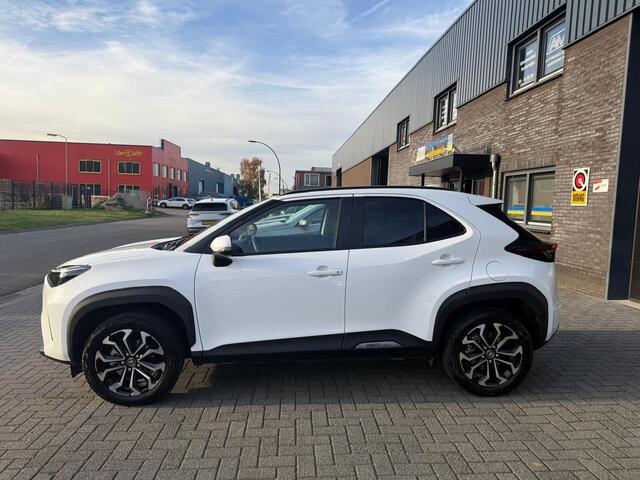 Toyota YARIS Cross 1.5 Hybrid Dynamic | 1E EIGENAAR | 12MND GARANTIE | AUTOMAAT | BTW | CRUISE | DAB | LED | NAVI | CARPLAY |