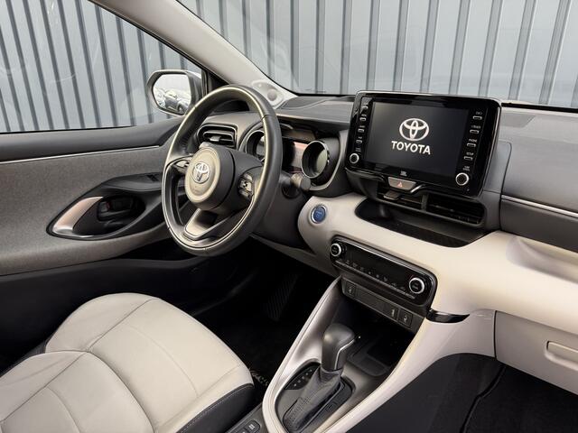Toyota YARIS 1.5 Hybrid Executive | Creme LEER | JBL | BSM | Head-up | Rijklaar!!