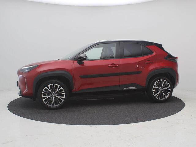 Toyota YARIS Cross 1.5 Hybrid Executive / Trekhaak Afneembaar / 100% onderhouden / NL Auto / HUD / Stoelverwarming / Cruise Adaptief / Achteruitrijcamera / Apple Carplay / JBL Soundsystem /