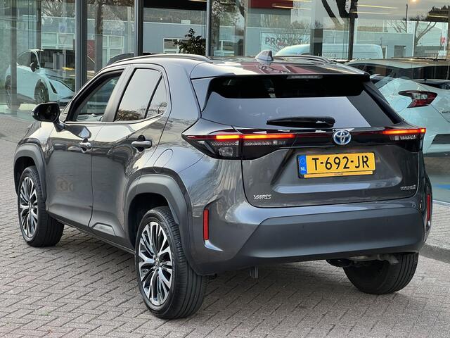 Toyota YARIS Cross 1.5 Hybrid Executive | Navigatie | Leder | BSM | Eerste eigenaar | Dealeronderhouden |