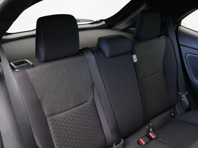 Toyota YARIS Cross 1.5 Hybrid 130 Dynamic | Achteruitrijcamera | Stuur, Voorruit en stoelverwarming | Apple Carplay & Android Auto |