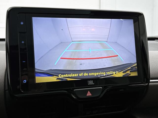 Toyota YARIS Cross 1.5 Hybrid Executive | Panoramadak | JBL | Blindspot | Stoelverwarming | Head up Display | Half Leder |
