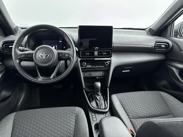 Toyota YARIS Cross 1.5 Hybrid 115 Dynamic Limited *NIEUW* | Apple Carplay/Android Auto | Dodehoekdetectie / Stoel-/Stuur verwarming | Parkeersensoren | Metaallak |
