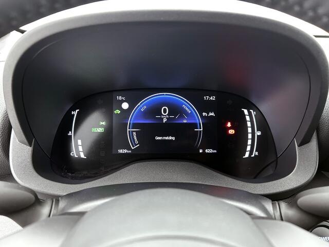 Toyota YARIS 1.5 Hybrid Dynamic | Stoelverwarming | BTW voertuig | Achteruitrijcamera |