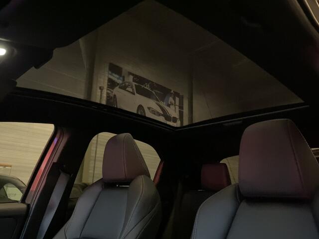 Toyota YARIS 1.5 Hybrid 130 Executive Head up display, Navi, Panorama, JBL Audio