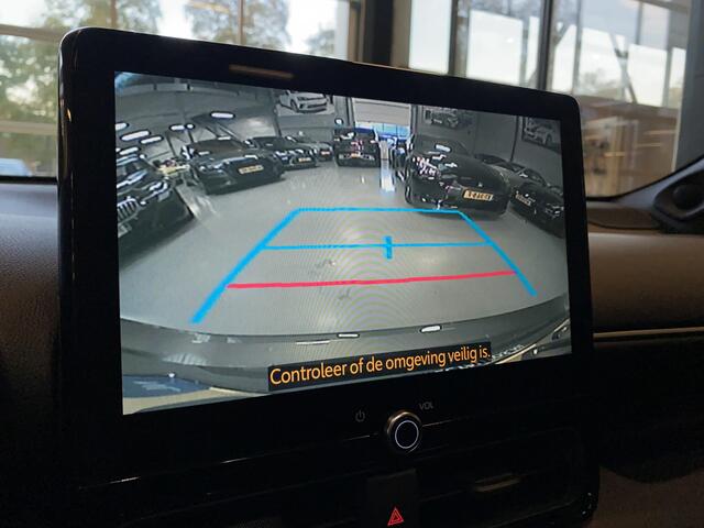 Toyota YARIS 1.5 Hybrid 130 Executive Head up display, Navi, Panorama, JBL Audio