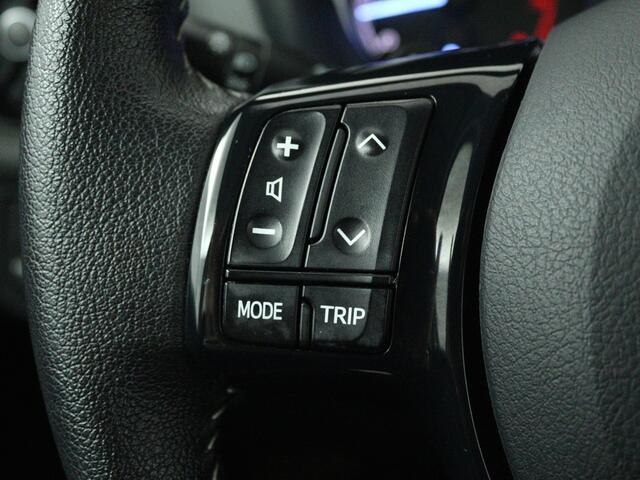 Toyota YARIS 1.5 VVT-i Active | Navigatie | Camera |